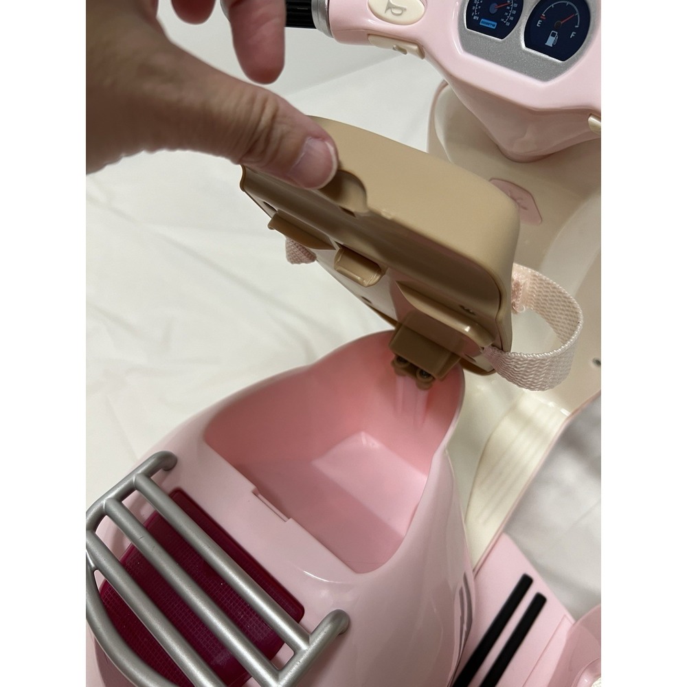 Our Generation Ride Along Scooter Vehicle Accessory Set for 18" Dolls - Picture 9 of 11